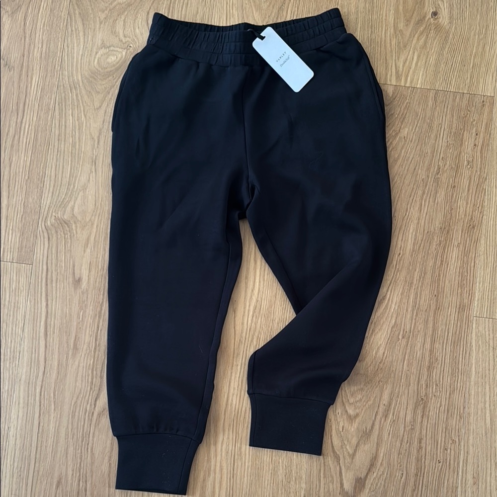 Varley Black Slim Cuff 25